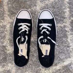 Converse shoe